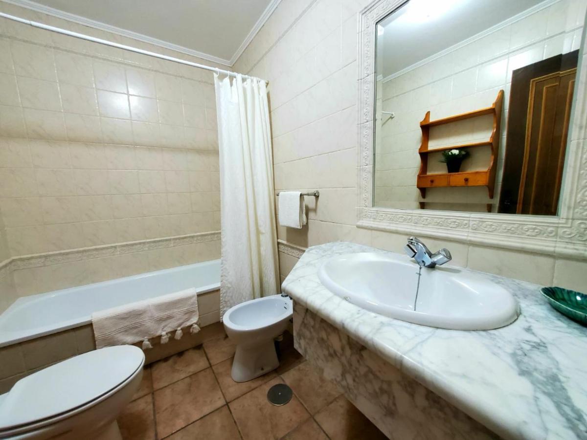 Apartamentos Turisticos Rosa Ribadeo Zewnętrze zdjęcie