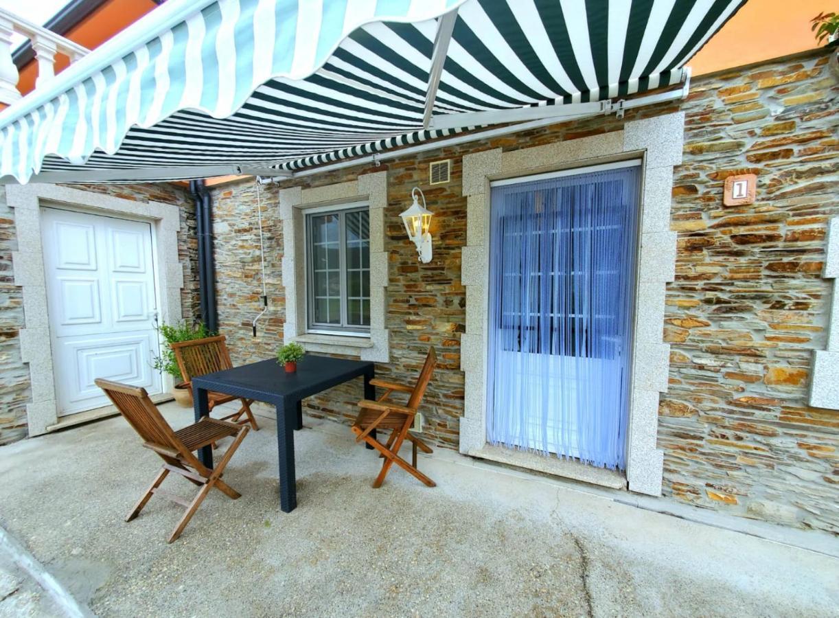 Apartamentos Turisticos Rosa Ribadeo Zewnętrze zdjęcie