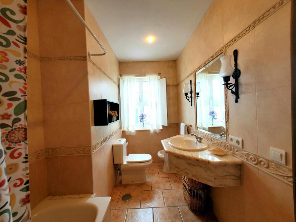 Apartamentos Turisticos Rosa Ribadeo Zewnętrze zdjęcie